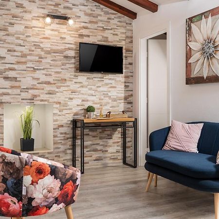Relax In 2 Bedroom App In Old Town W/Ac And Wifi Rovinj Ngoại thất bức ảnh